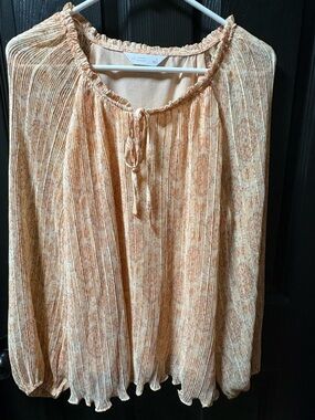 LC Lauren Conrad Peach Floral Pleated Peasant Blouse
